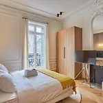 Apartment Opera Vendome By Studio Prestige
